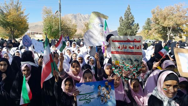 راهپیمایی باشکوه ۱۳ آبان در شهرستان بن 