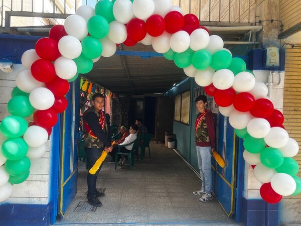 مراسم چفیه‌های بهشتی در دبیرستان قلم اصفهان