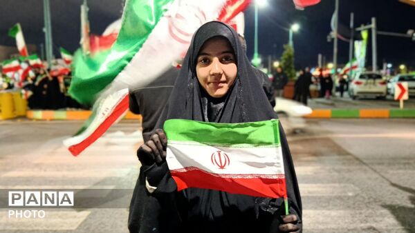از کودک تا پیر، حضور هر ایرانی در دفاع از آرمان‌ها