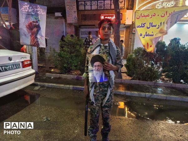 حضور گسترده و پرشور مردم انقلابی نیشابور در مراسم شهادت رهبر شهید