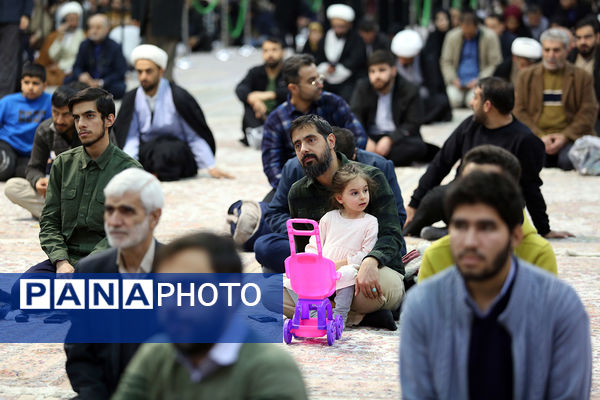 محفل قرآنی و جشن میلاد امام باقر(ع) در شب یلدای حرم حضرت معصومه(س)