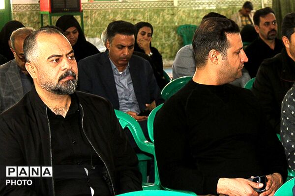 غبارروبی قبور مطهر شهدای دهزیار