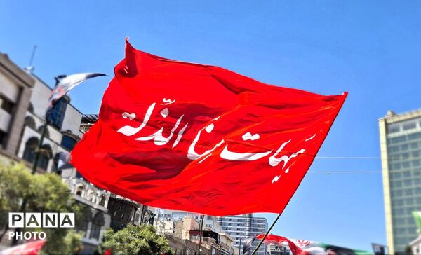 تشییع باشکوه پیکر مطهر رهبر شهید انقلاب اسلامی در مشهد