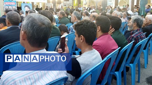 غبارروبی مزار شهدا توسط مسئولین شهرستان نیشابور انجام شد 