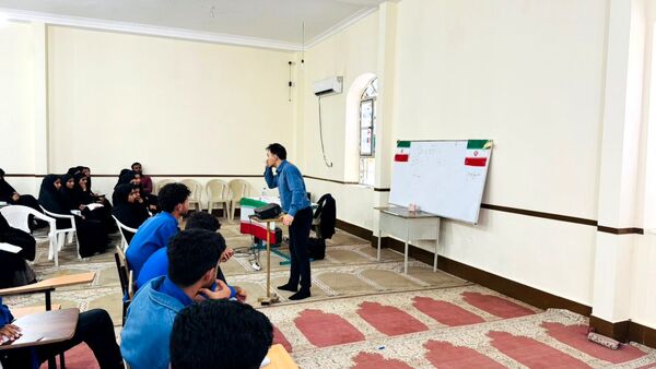 کارگاه تخصصی مشاوره تحصیلی برای دانش‌آموزان پایه دوازدهم در سندرک