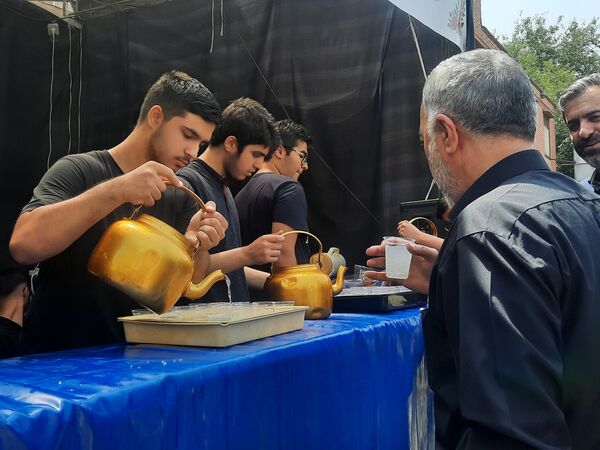 بازدید  رئیس مرکز حراست وزارت آموزش و پرورش از خدمت‌رسانی به زائران در مشهد