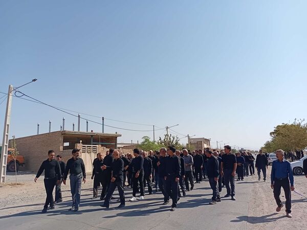 پیاده روی جاماندگان اربعین از روستای نقاب تا امامزاده سید حسن روستای میر آباد