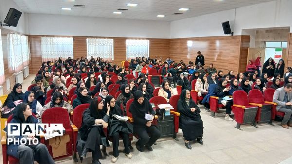 اختتامیه چهل‌وسومین مسابقات فرهنگی و هنری خزل 