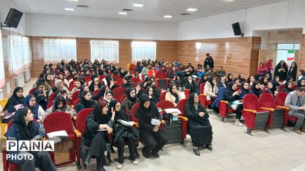 اختتامیه چهل‌وسومین مسابقات فرهنگی و هنری خزل 