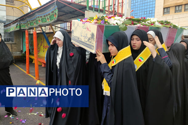 تشییع شهید گمنام در مدارس ناحیه 4 شیراز