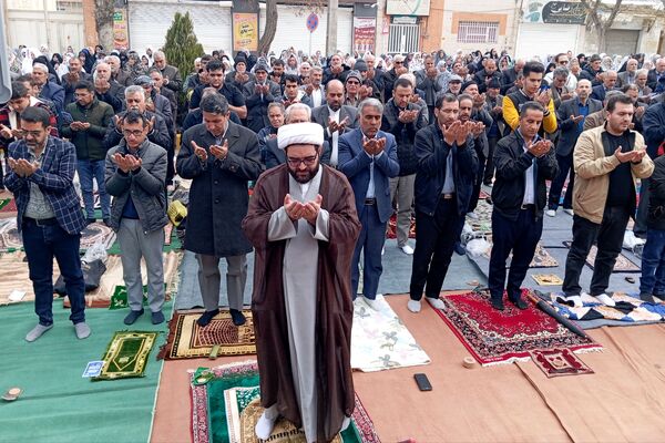 نماز عید فطر در شهرستان قروه