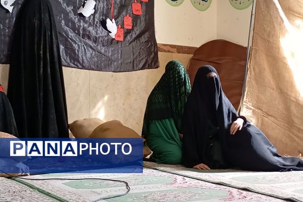 هیئت شهرستانی به مناسبت شهادت حضرت زهرا(س) در دبیرستان حضرت معصومه(س) شهرستان فیروزکوه