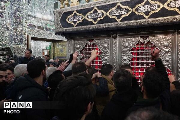 برپایی نماز عید سعید فطر در حرم حضرت عبدالعظیم حسنی (ع)