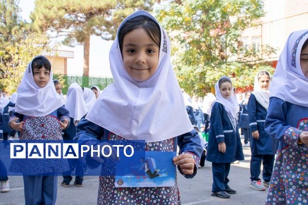 برگزاری آیین شور عاطفه‌ها در مدارس شهرستان محلات