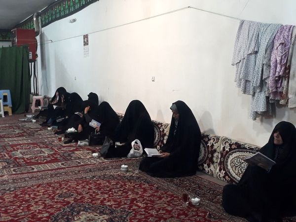 قرائت دعای پرفیض ندبه در مسجد ابوالفضلی بار
