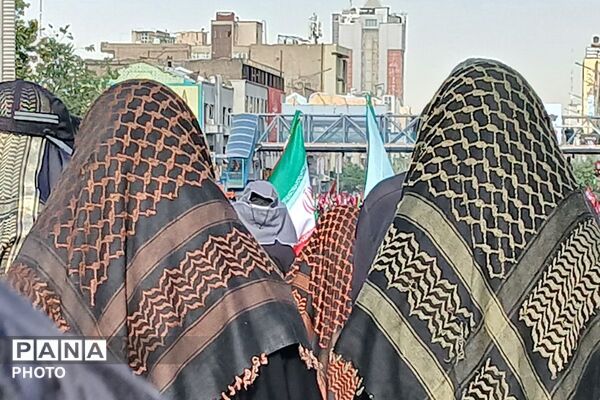 روایت عشق و وفاداری در بدرقه شهدا