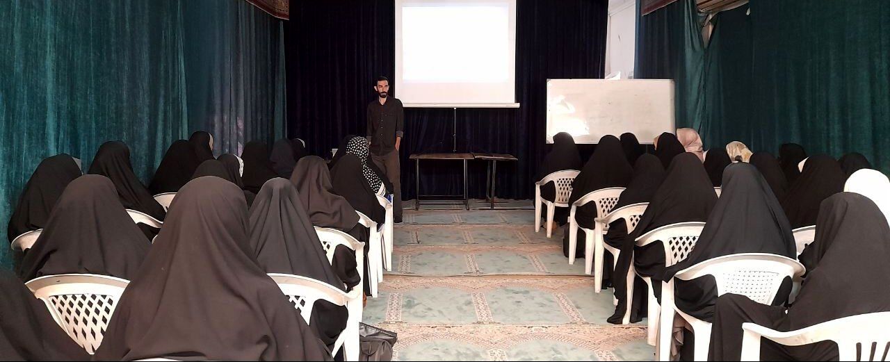 وبینار هوش مصنوعی در انجمن اسلامی، دانش‌آموزان را به دنیای فناوری آینده متصل کرد
