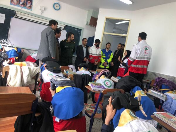 برگزاری مانور زلزله در شهرستان رازوجرگلان 