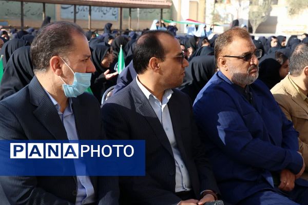 مراسم زنگ پدافند غیرعامل در مدرسه ام هانی ناحیه 2 یزد 