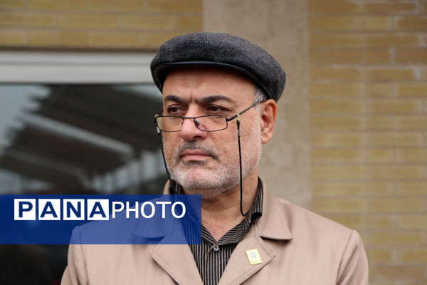 بازدید خبرنگاران از ایستگاهای اتوبوس شهری و حمل‌ونقل یزد