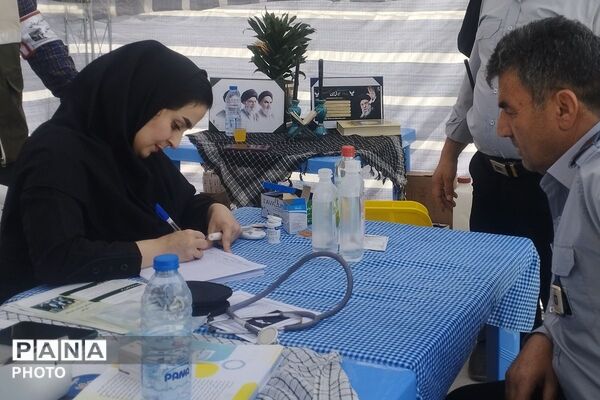 جلوه‌ای از  همبستگی و خدمت در وداع رهبر شهید  امت اسلام در بهارستان دو