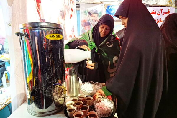 یادبود شهدای دانش‌آموز در کرمانشاه