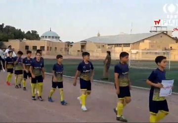 آیین افتتاحیه مسابقات لیگ فوتبال نوجوانان 13 ساله در قم