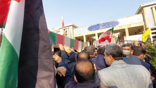 تشییع و تدفین پیکر شهید گمنام در اداره کل آموزش و پرورش شهر تهران