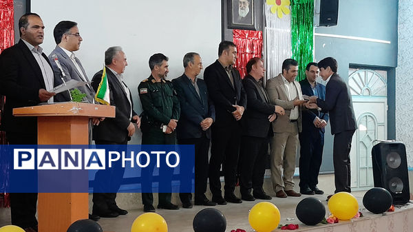 مراسم گرامیداشت هفته معلم در شهرستان معمولان