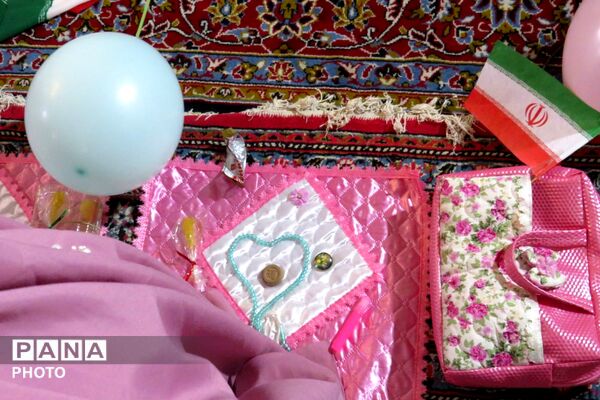 آغاز مسیر نور؛ قاب‌هایی از جشن تکلیف دختران شهرستان بن