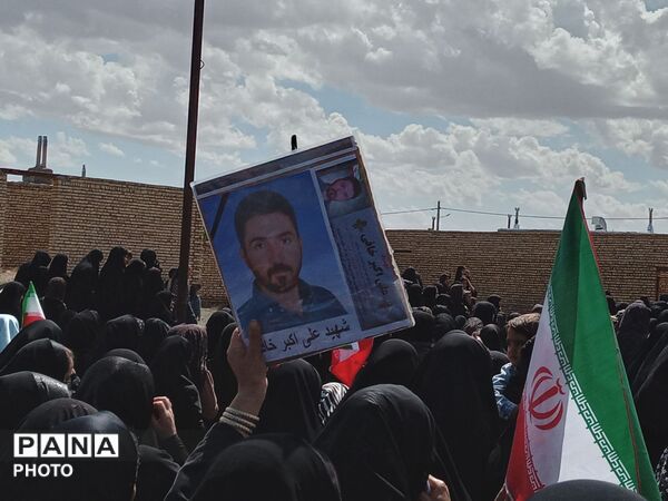 مراسم تشیع پیکر مطهر شهید علی اکبر خوافی در میان‌جلگه روستای سالاری 