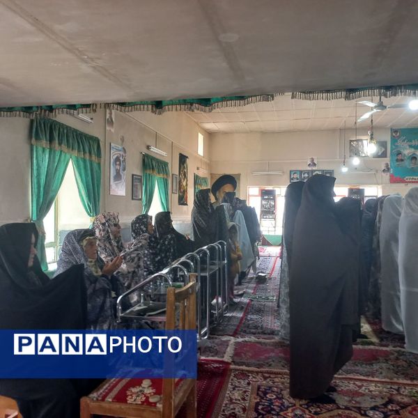 اقامه باشکوه نماز عید سعید فطر در روستای گزکوه 