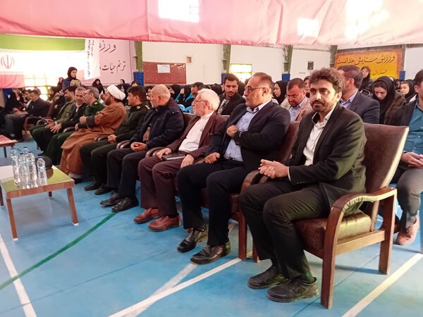 گردهمایی دختران نسل سلیمانی در دبیرستان فاطمه الزهرا(س) 