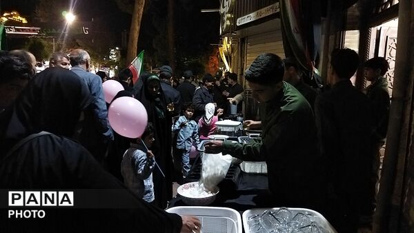 حوزه علمیه گلشن پنجاه شب میزبان وطن پرستان 