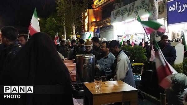 گذری بر فعالیت موکب مردمی شهید مصطفی صدر زاده در مراسم چهلم رهبر شهید و شهدای میناب