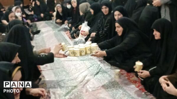 برگزاری مراسم افطاری در مسجد امام حسین(ع) شهرستان فارسان 
