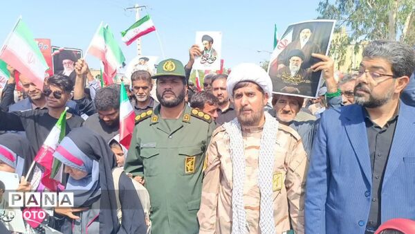 دانش‌آموزان کهنوجی به یاد دانش‌آموزان مینابی 
