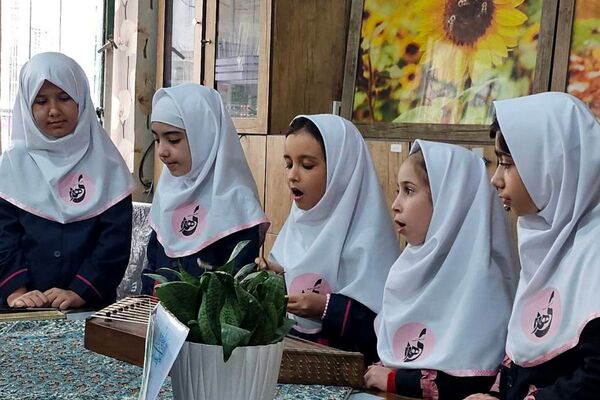 جشن میلاد امام زمان (عج) در دبستان هدی