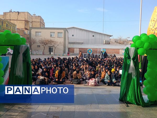  جشن شعبانیه در دبیرستان دخترانه ذبیح الله هوشیار مشهد