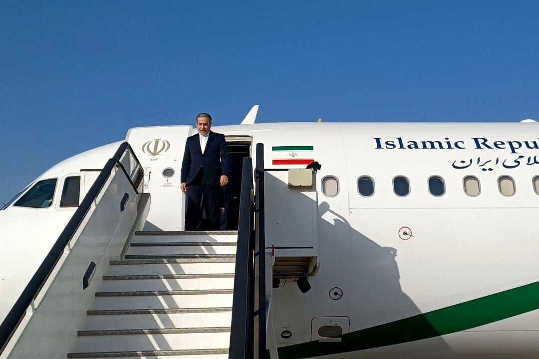 عراقچی وارد مسقط شد