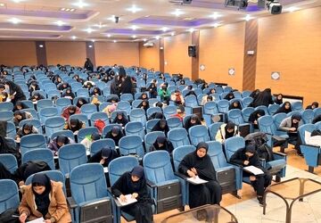 مسابقات قرآن و معارف اسلامی دانش‌آموزان متوسطه شهرستان تیران و کرون