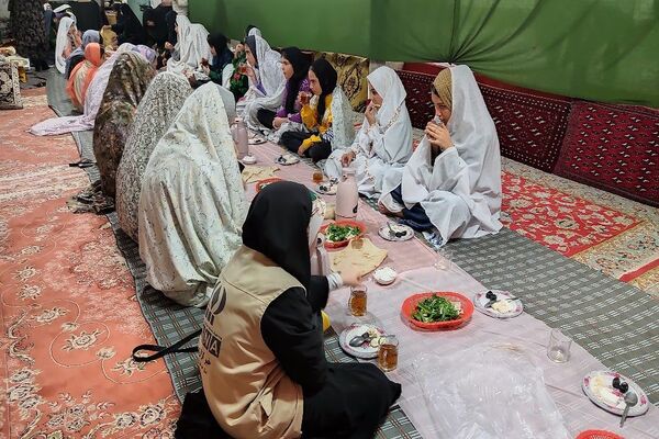 گذری بر اولین روز اعتکاف دانش آموزی سه روز در بهشت، شهر بار نیشابور