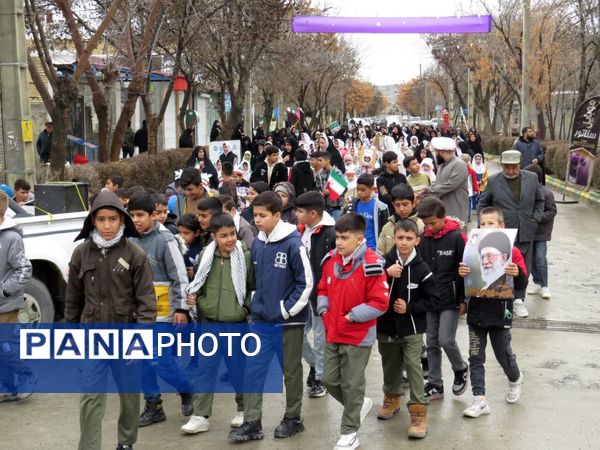 حضور پرشور مردم غلامان در راهپیمایی ۲۲ بهمن