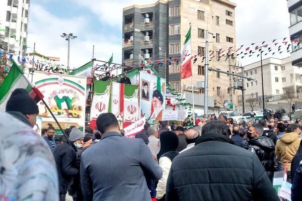 راهپیمایی پرشور ۲۲بهمن در رودهن 
