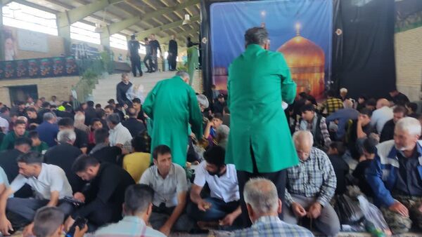 پیاده‌روی زائران در دهه پایانی ماه سفر جاده قدیم نیشابور به سمت مشهد