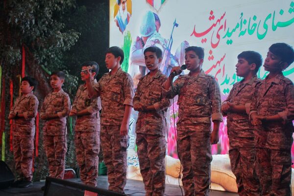یادواره شهدای دفاع مقدس در مسجد قمربنی‌هاشم باقرشهر