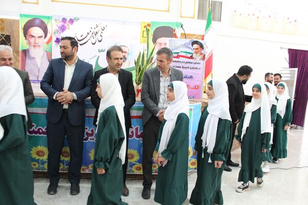 همایش گرامیداشت هفته معلم در شهرستان گرمه