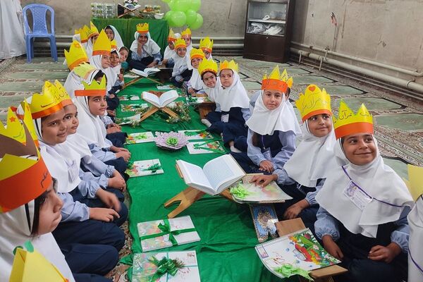 جشن قرآن در مدرسه شهید معظم