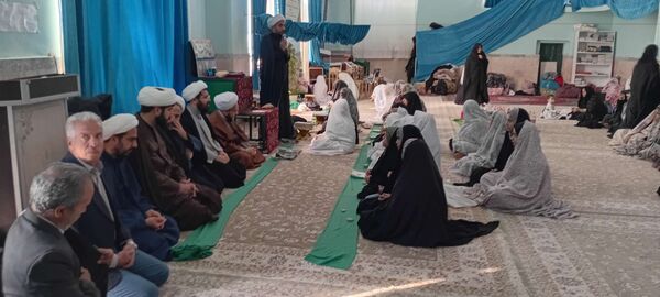 بازدید امام جمعه خلیل آباد از معتکفین مسجد جامع روستای نقاب