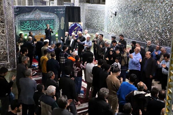 ارادتمندان اهل‌بیت در شب چهارم فاطمیه گرد هم آمدند
